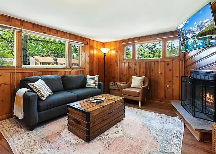 Central hotel: Misty Mountain Lodge